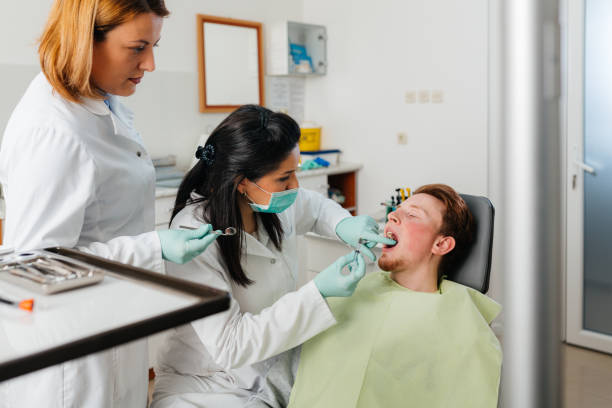 Best Emergency Dental Extractions in Flippin, AR